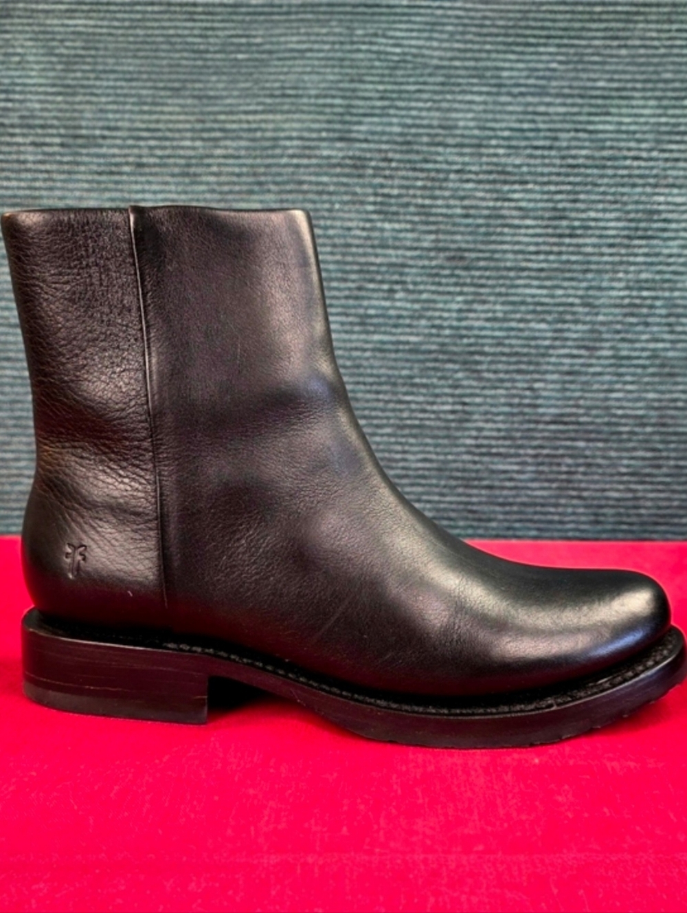Frye Veronica Inside Zip Bootie Size 7 M